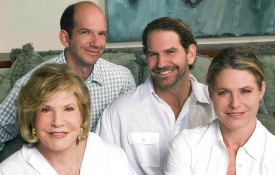 Wallis Annenberg with her children